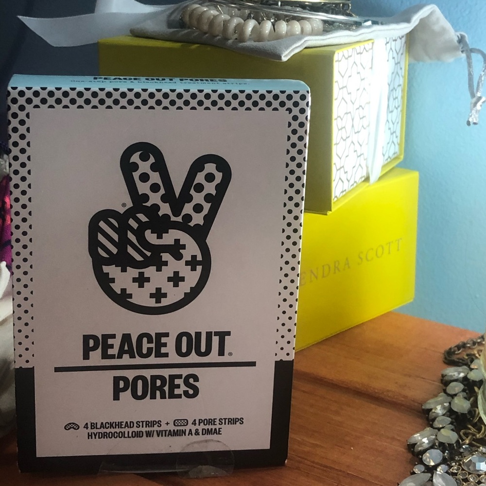 Peace out pores